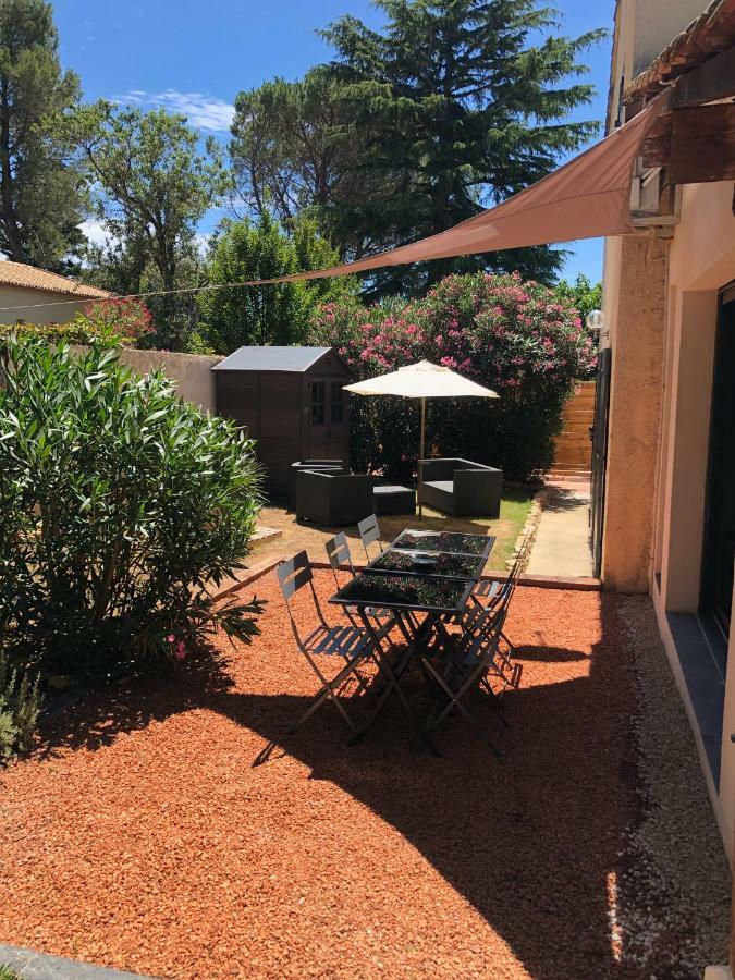 Au Coeur De La Pinede De 1 A 4 Personnes Villa Langlade Exteriör bild